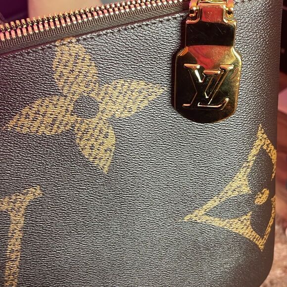 Cleus xl Louis Vuitton limited edition - Picture 6 of 11